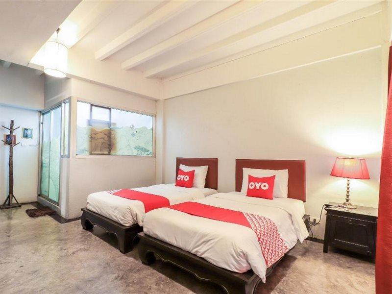 Oyo 391 Pat'S Klangviang Guesthouse Čiang Mai Exteriér fotografie