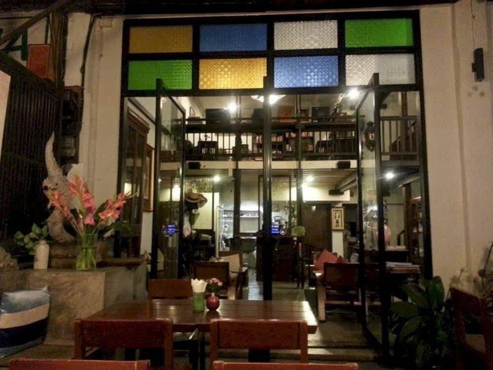 Oyo 391 Pat'S Klangviang Guesthouse Čiang Mai Exteriér fotografie